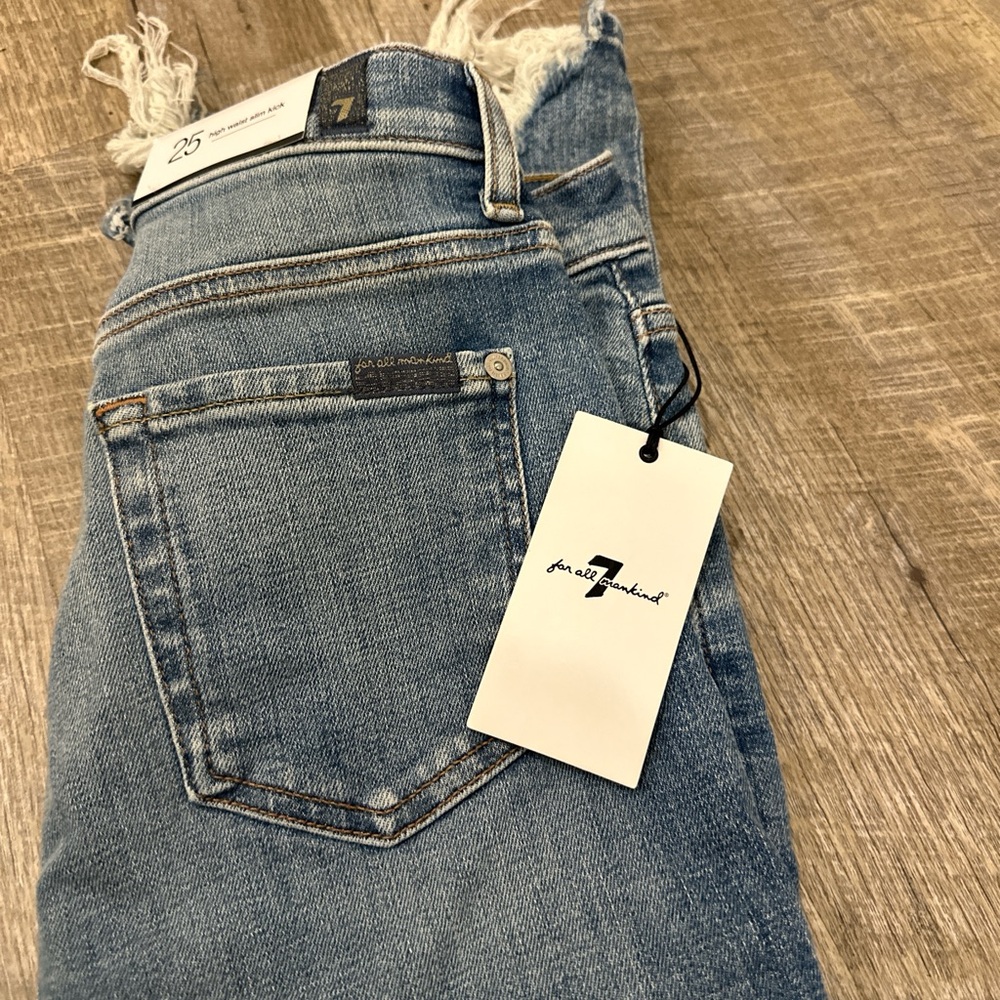 7 For All Mankind High Rise Distressed Blue Jeans - Picture 5 of 5